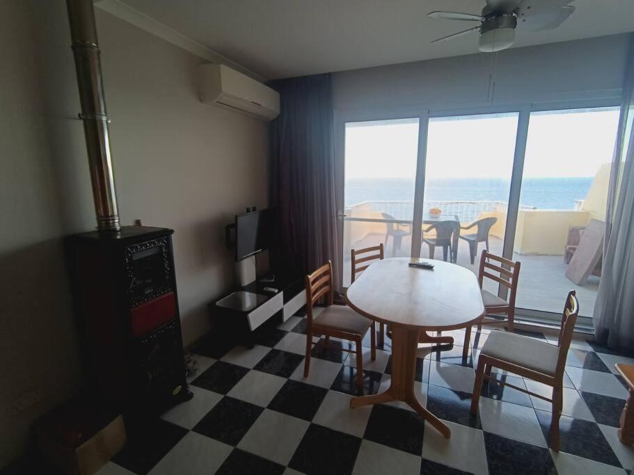 Poseidons Seaview Penthouse Apartment มาร์ซาลฟอร์น ภายนอก รูปภาพ